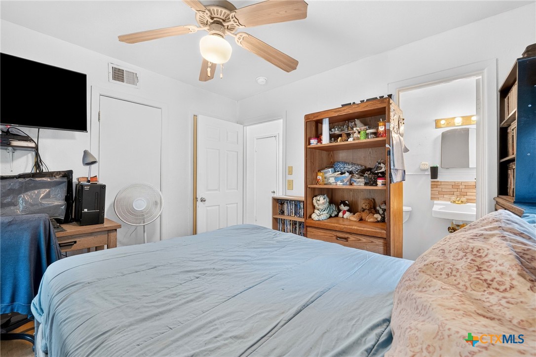 309 Ash Street Property Photo 13