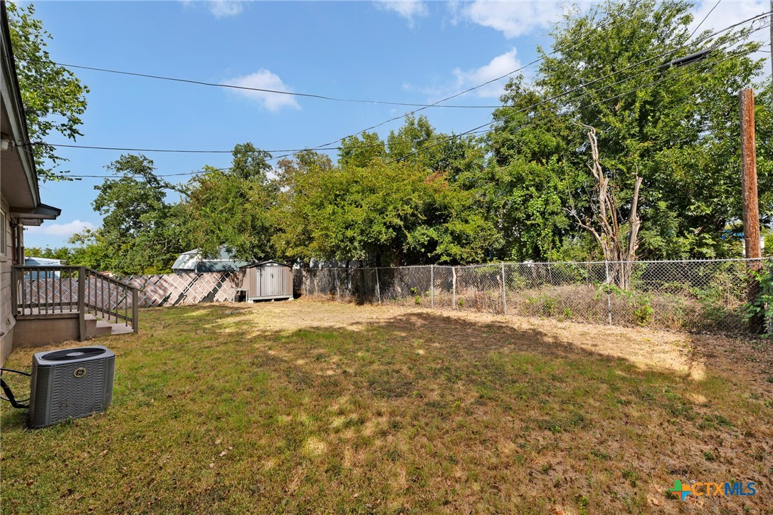 309 Ash Street Property Photo 17