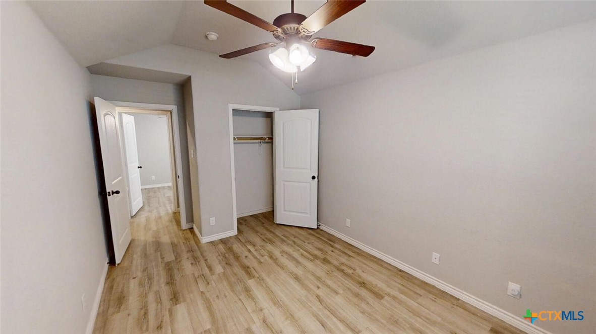 904 Clanton Cove Property Photo 11