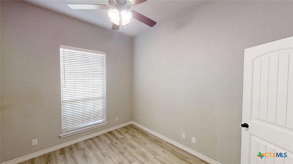 904 Clanton Cove Property Photo 14