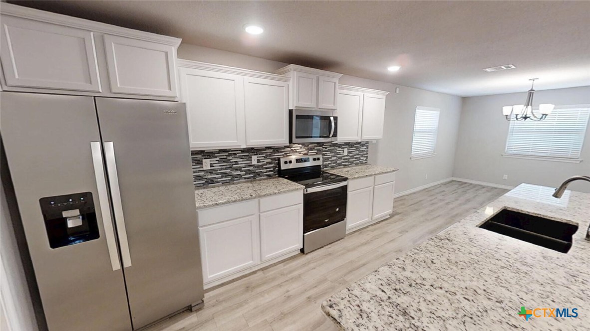 904 Clanton Cove Property Photo 31