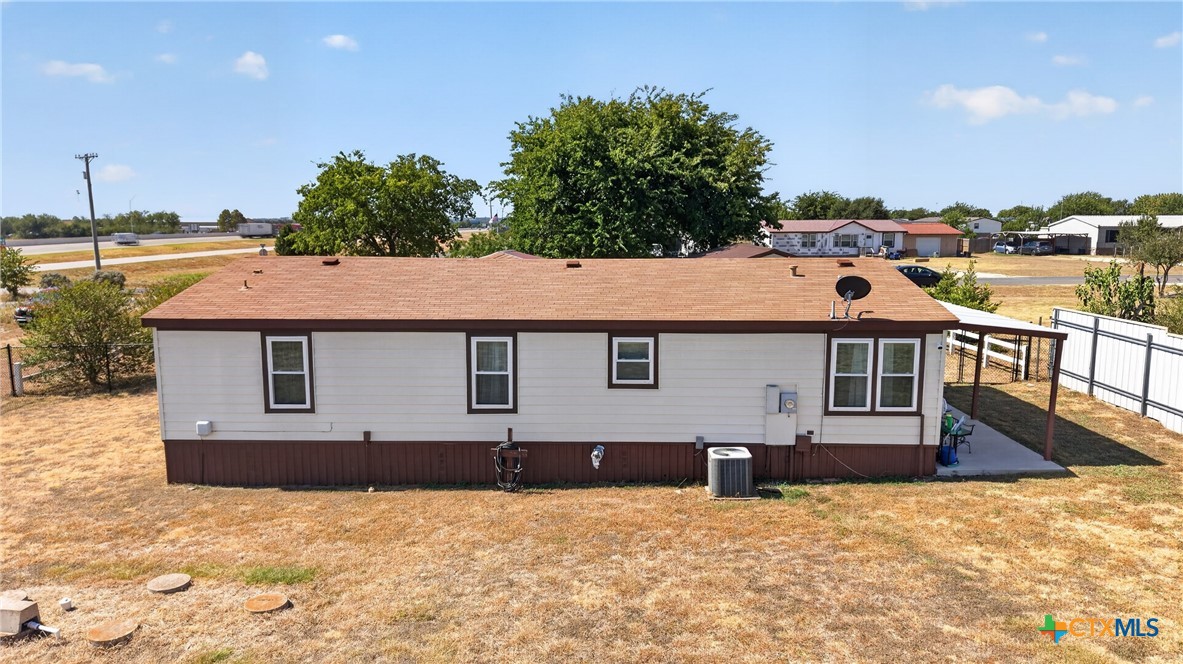 100 Hillside Drive Property Photo 8