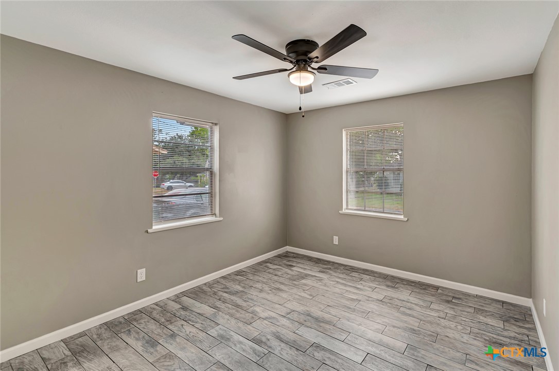 602 N Market Street Property Photo 23