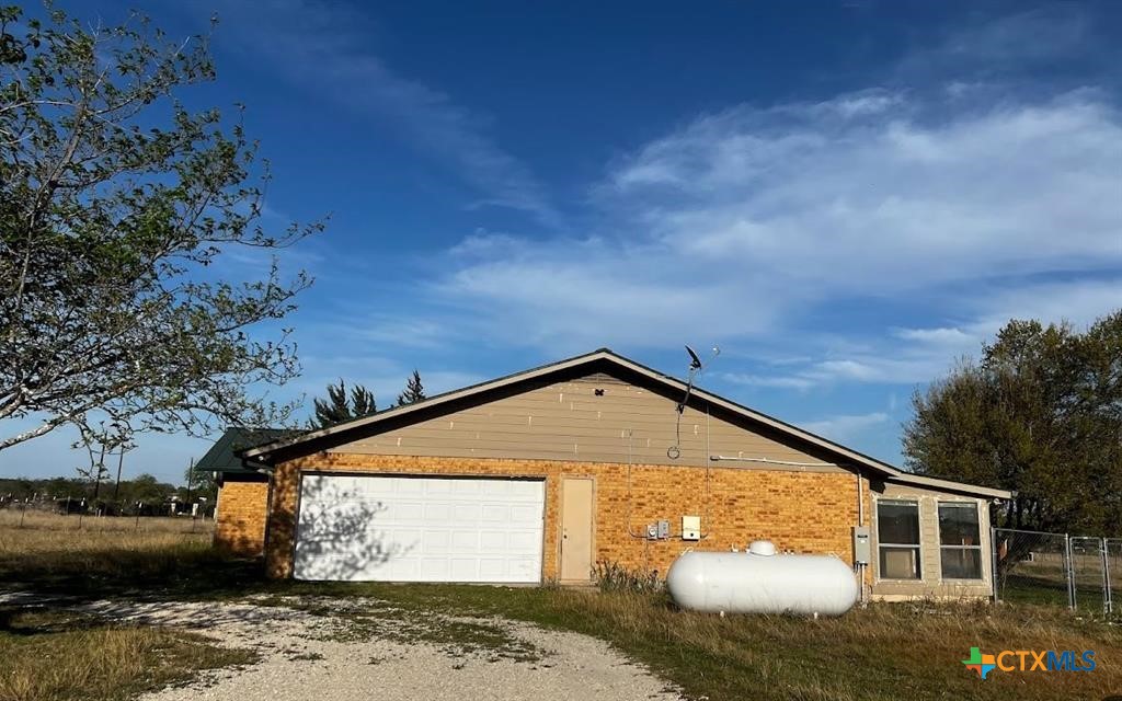 126 County Road 153 Property Photo 6