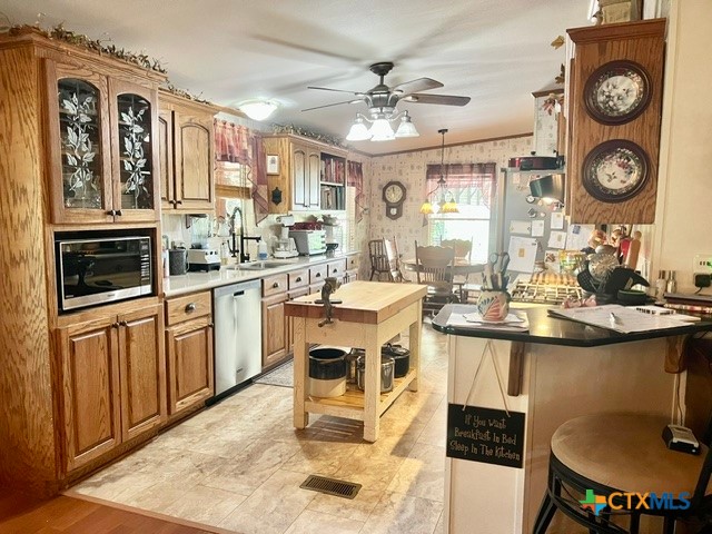 1037 Noll Road Property Photo 11