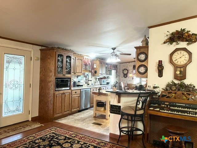 1037 Noll Road Property Photo 12