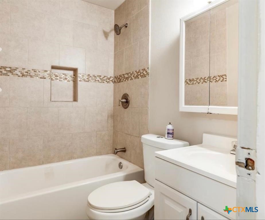 4744 Richards Street Property Photo 3