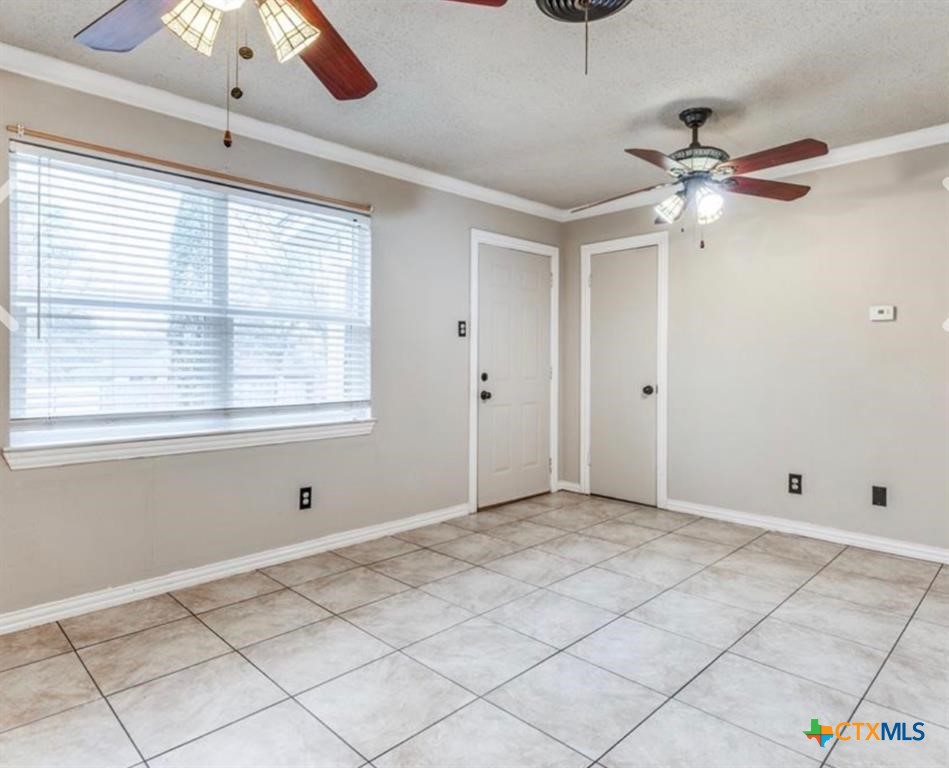 4744 Richards Street Property Photo 5