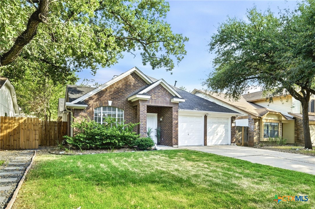 1514 White Oak Loop Property Photo 1