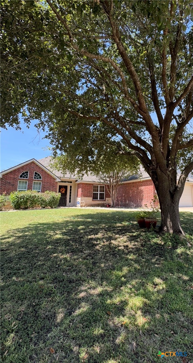 5704 Meadow Wood Drive Property Photo 1