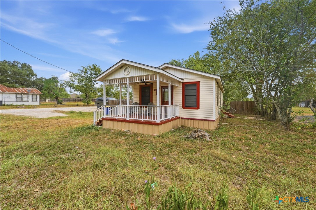 1904 Dreyer Lane Street Property Photo 4