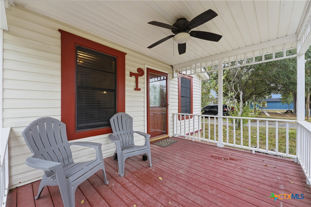1904 Dreyer Lane Street Property Photo 5