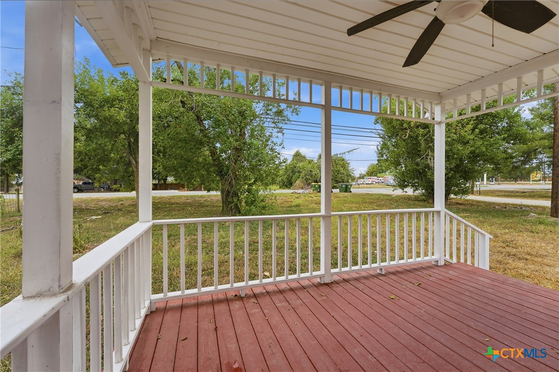 1904 Dreyer Lane Street Property Photo 6