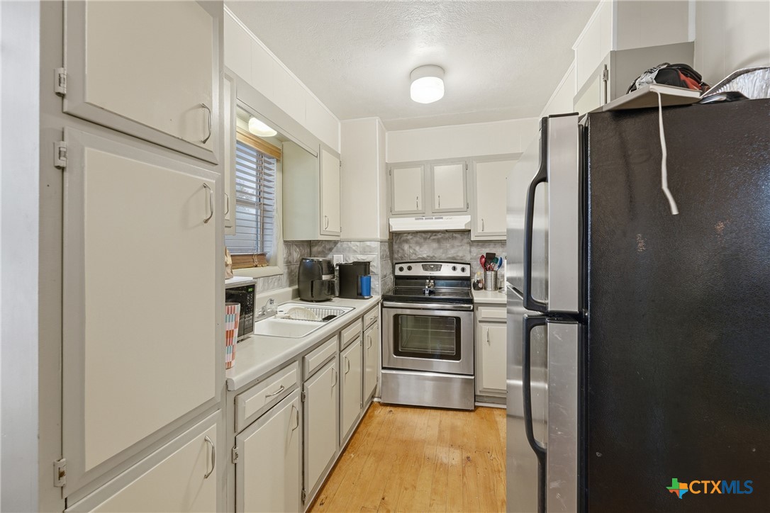 1904 Dreyer Lane Street Property Photo 12