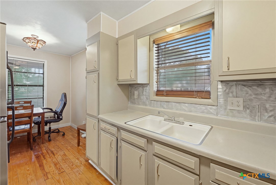 1904 Dreyer Lane Street Property Photo 13