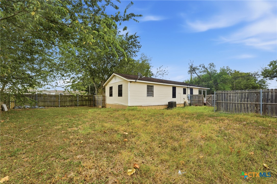 1904 Dreyer Lane Street Property Photo 24