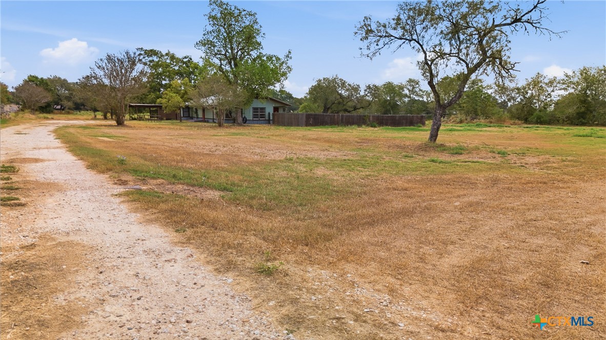 2030 Dreyer Lane Property Photo 3