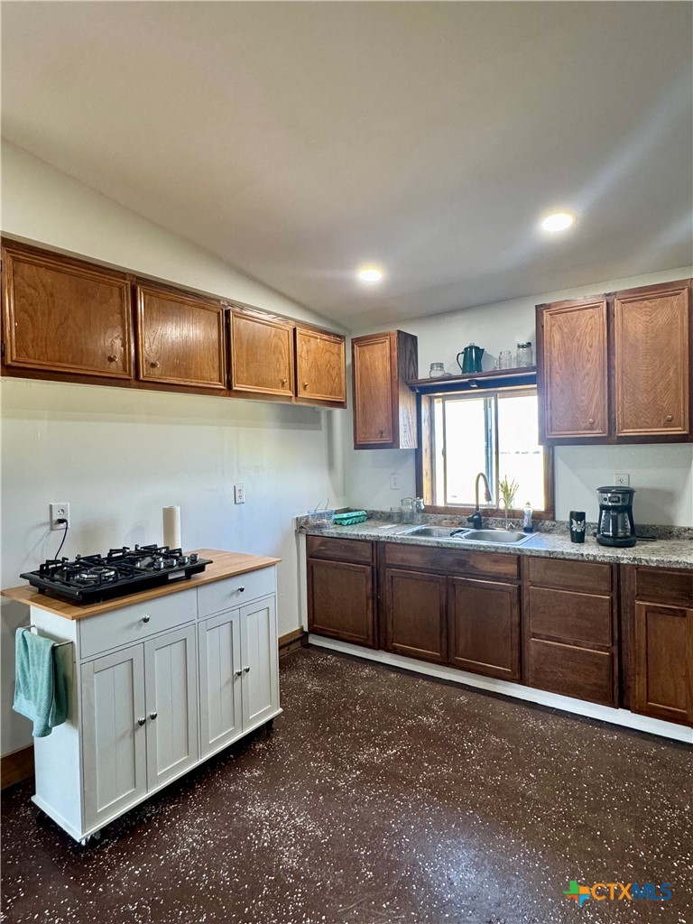 439 County Road 181 Property Photo 4