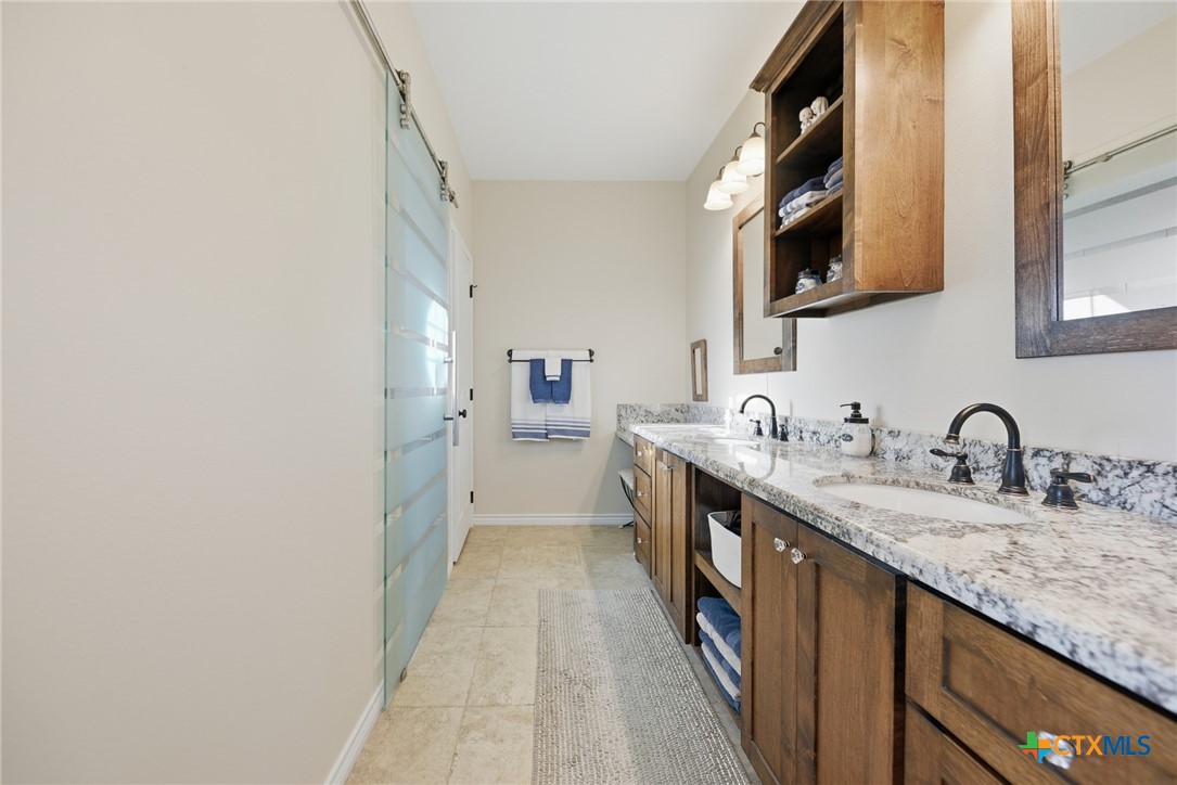 1733 County Road 376 Property Photo 17