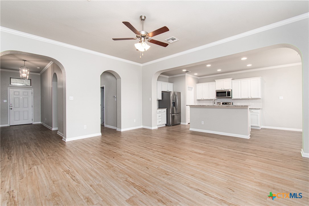 6114 Wheaton Loop Property Photo 4