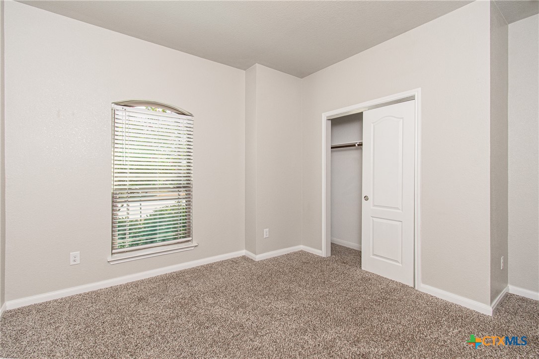 6114 Wheaton Loop Property Photo 13