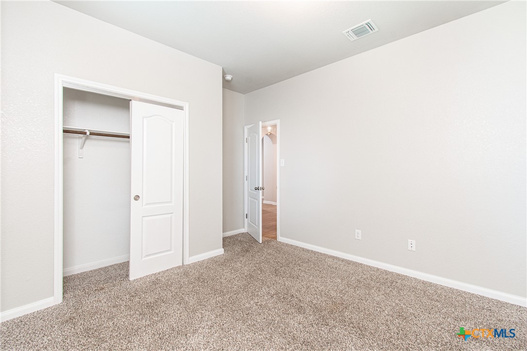 6114 Wheaton Loop Property Photo 14