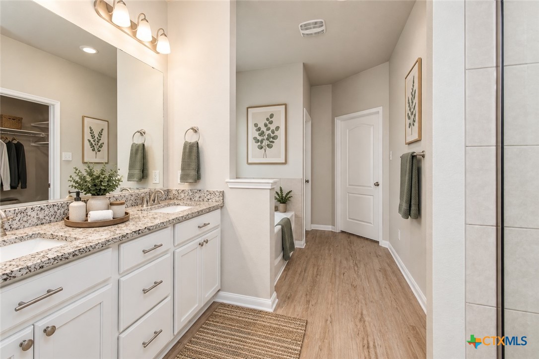 6114 Wheaton Loop Property Photo 16
