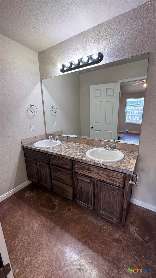 1417 Shoshoni Trail B Property Photo 18