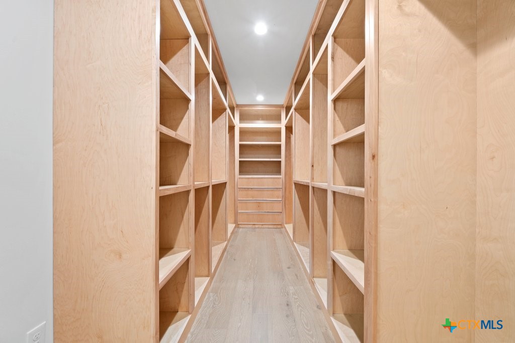 57 Ohio Street Property Photo 23