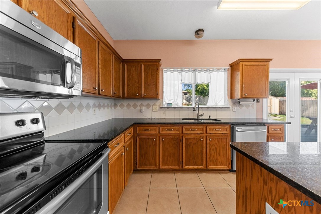 2203 Delaware Property Photo 30