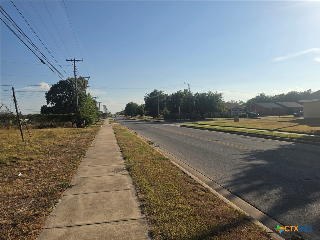 210 E Kathey Road Property Photo 5