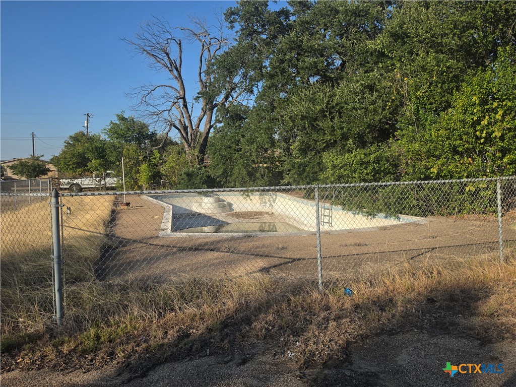 210 E Kathey Road Property Photo 10
