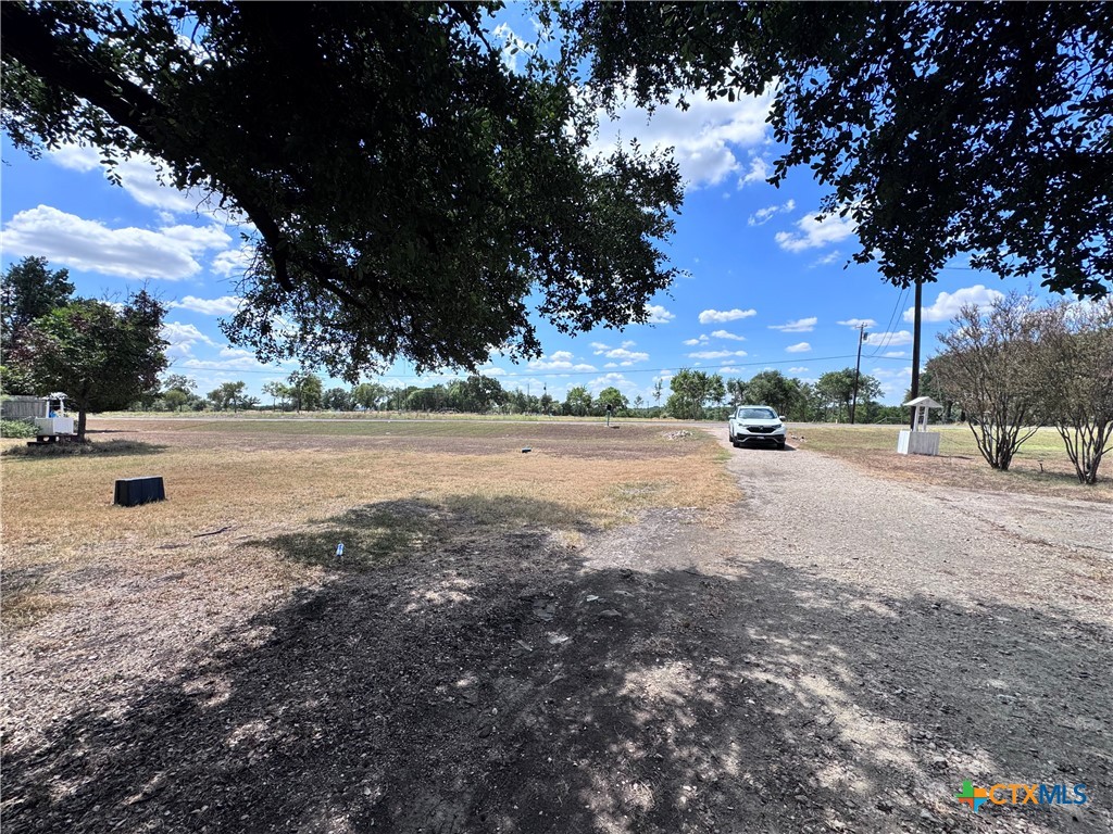 3527 Simmons Road Property Photo 4