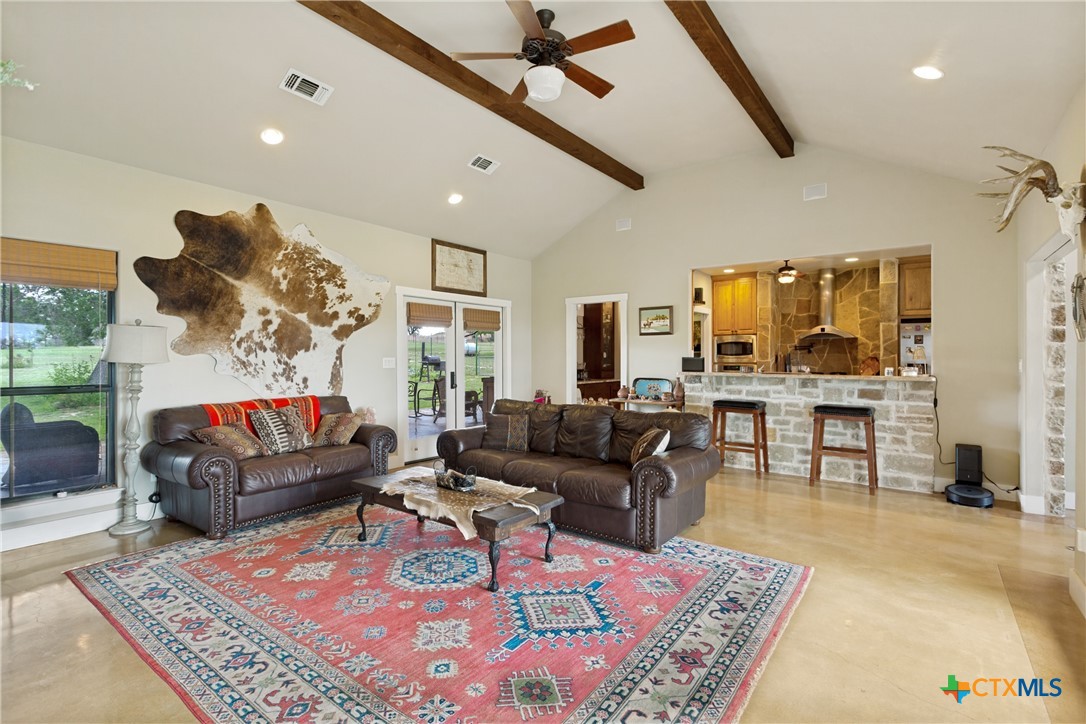 988 Kendall Jackson Property Photo 4