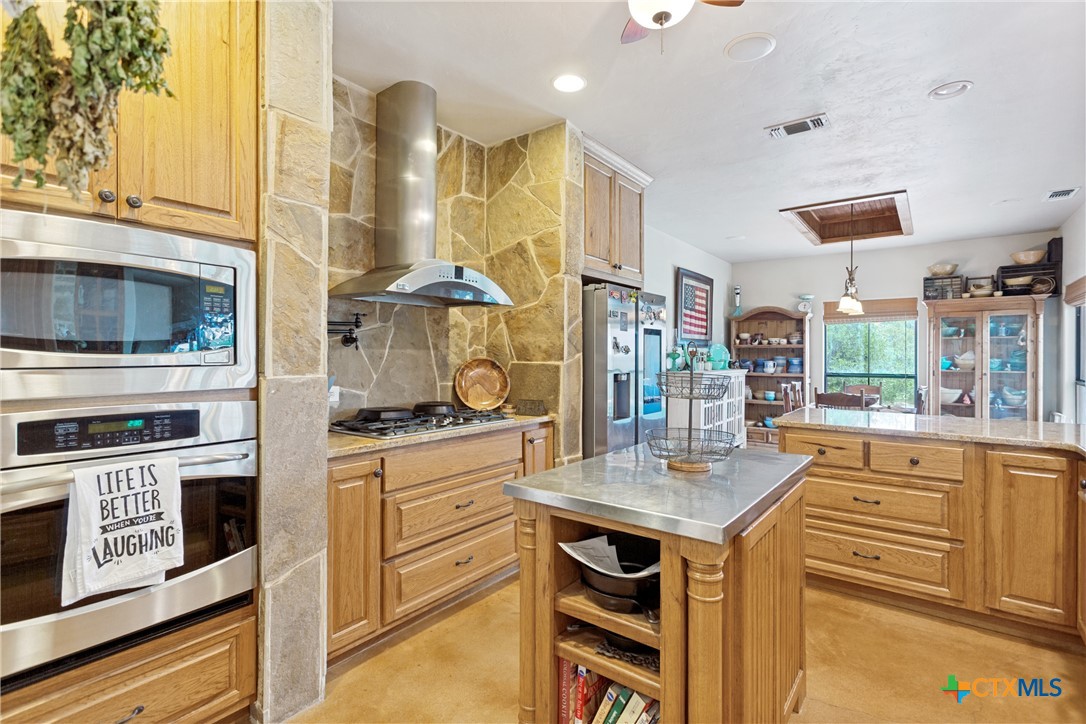 988 Kendall Jackson Property Photo 7