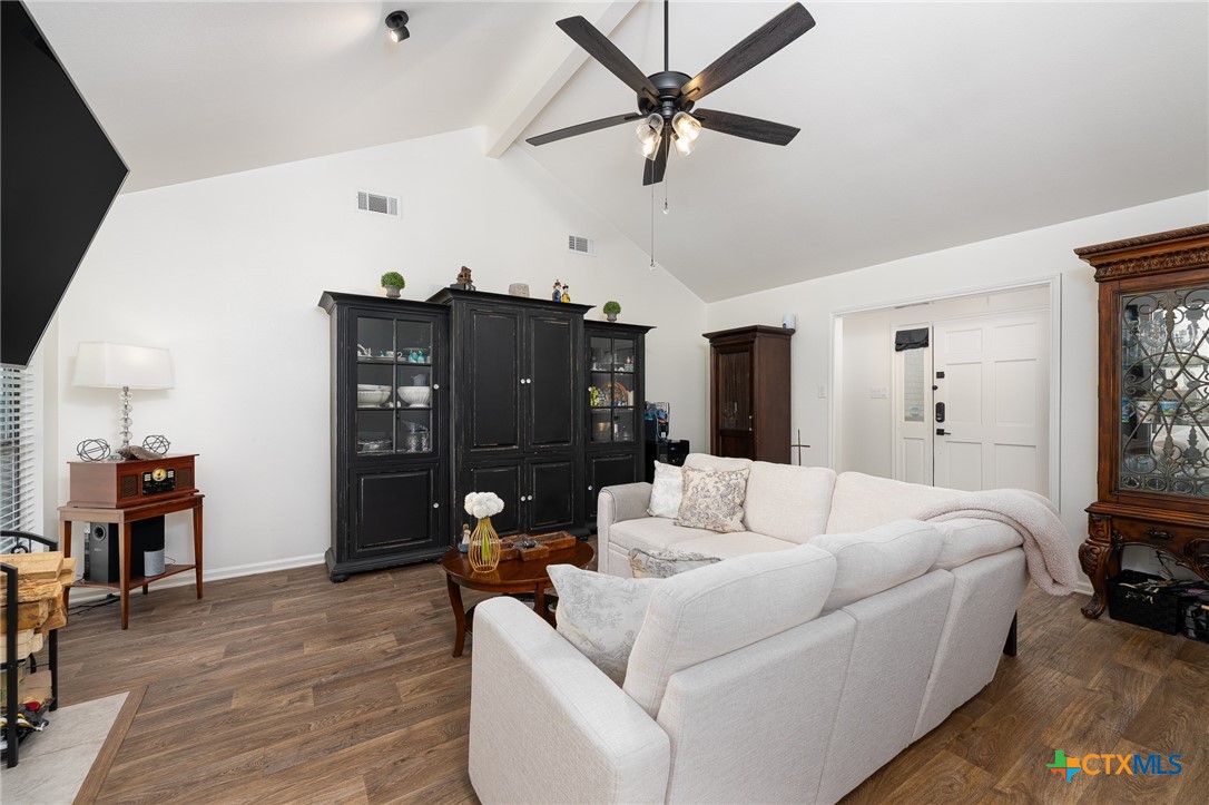 204 Taylors Drive Property Photo 13