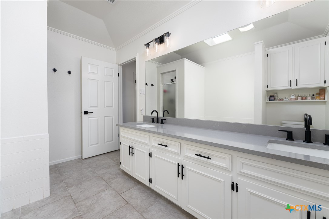 204 Taylors Drive Property Photo 19