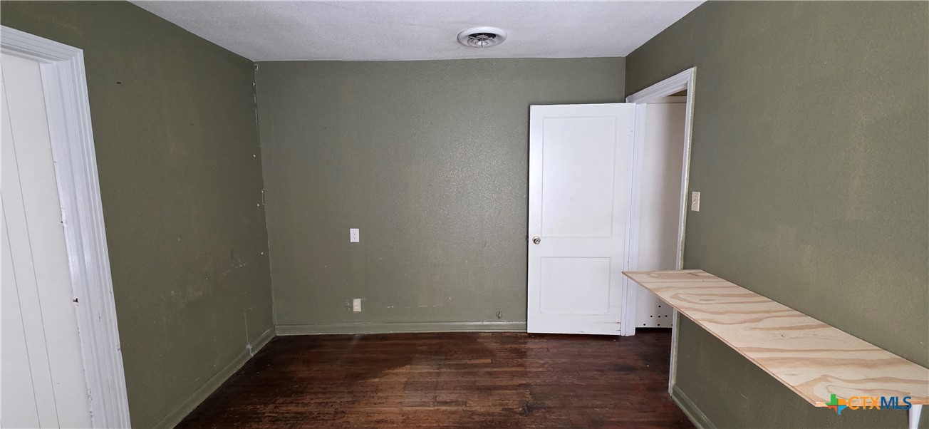 1201 La Valliere Street Property Photo 15