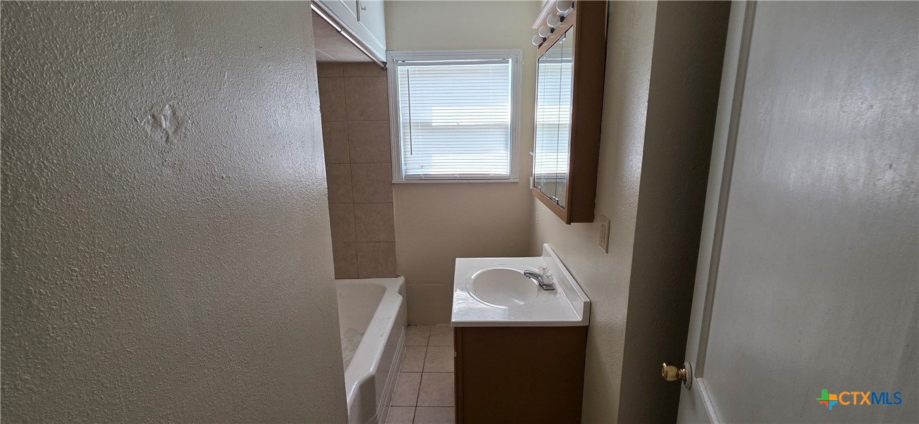 1201 La Valliere Street Property Photo 19