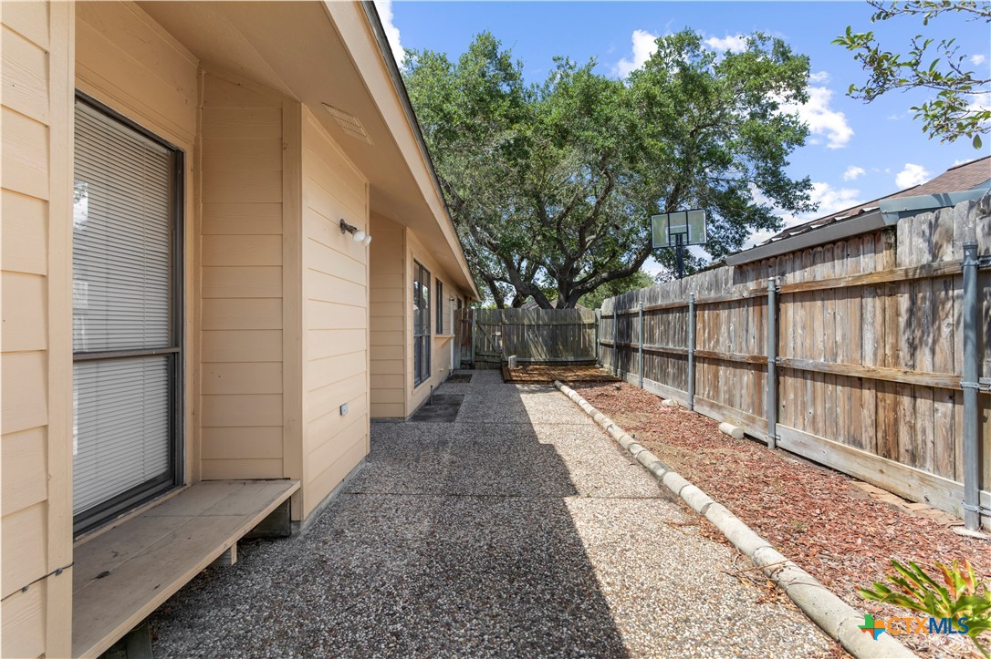 103 Windward Court Property Photo 19
