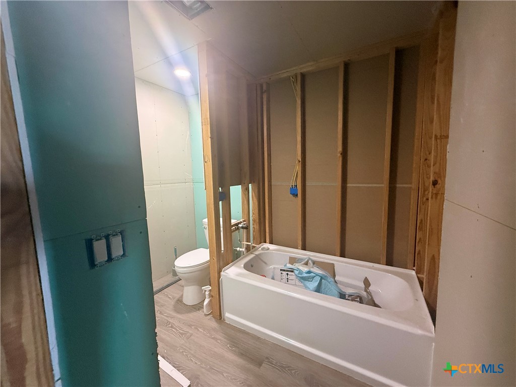 9 Lee Street Property Photo 8