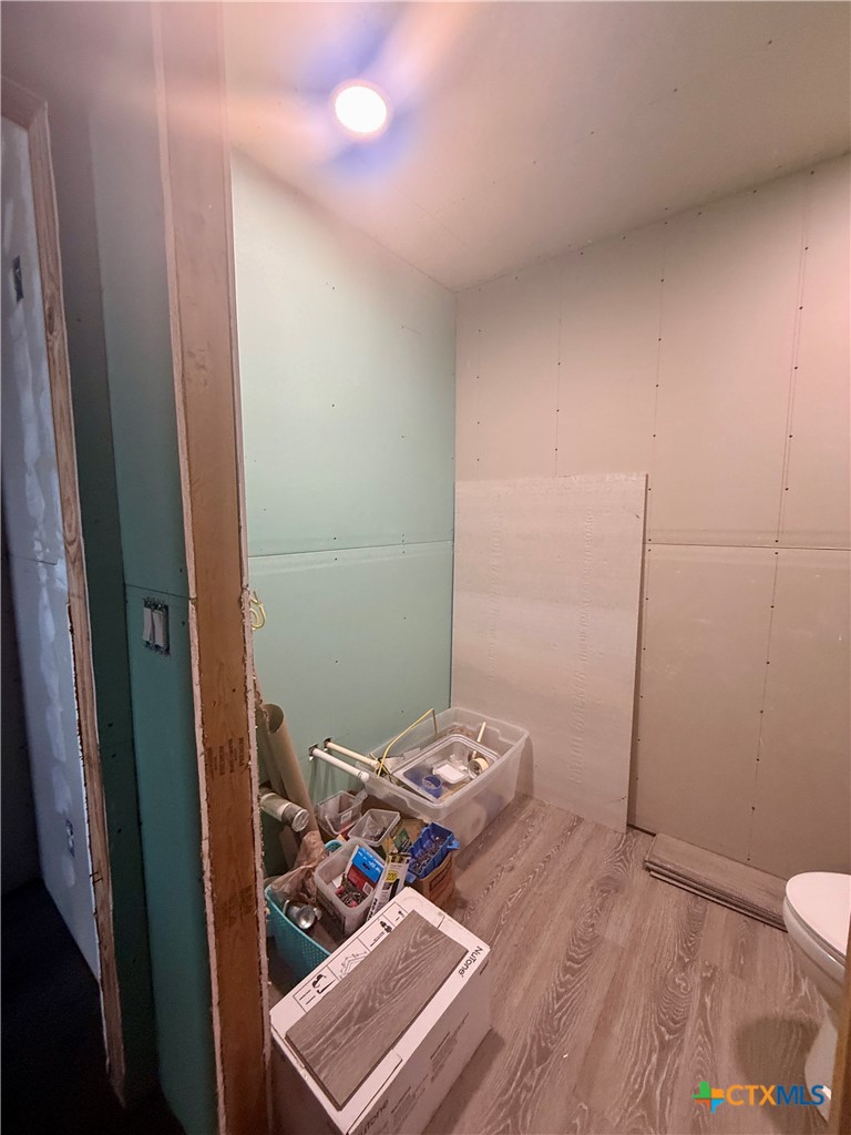 9 Lee Street Property Photo 13