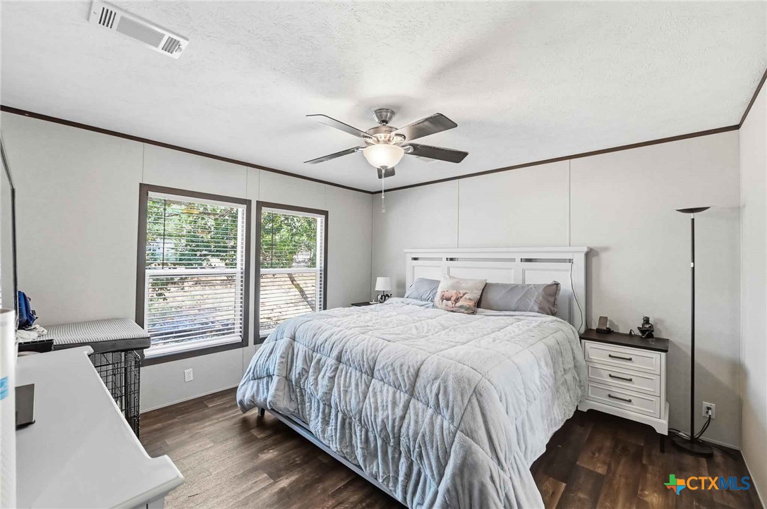 460 Vine Street Property Photo 7