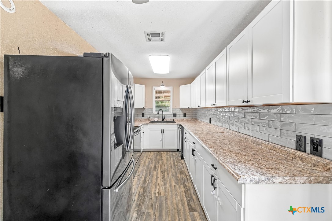 512 Monterrey Drive Property Photo 10