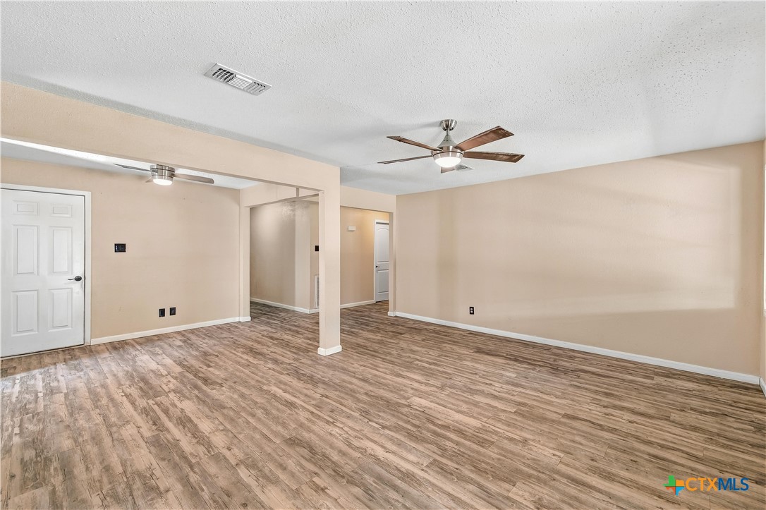 512 Monterrey Drive Property Photo 13