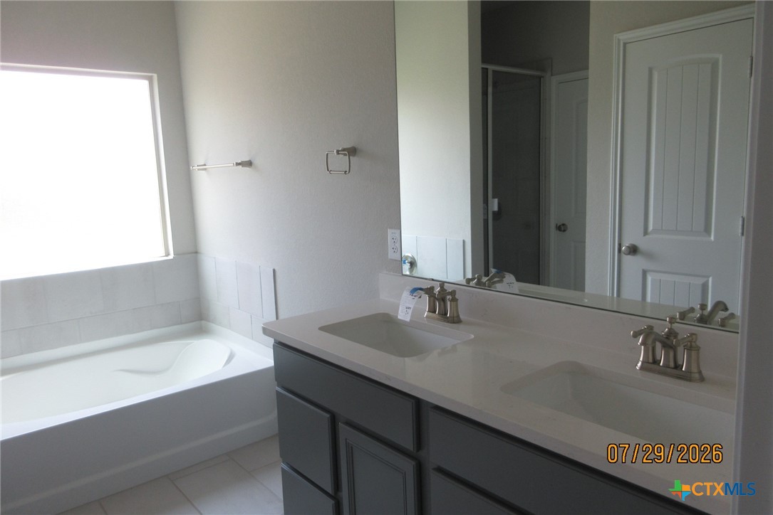 1306 Roma Street Property Photo 6