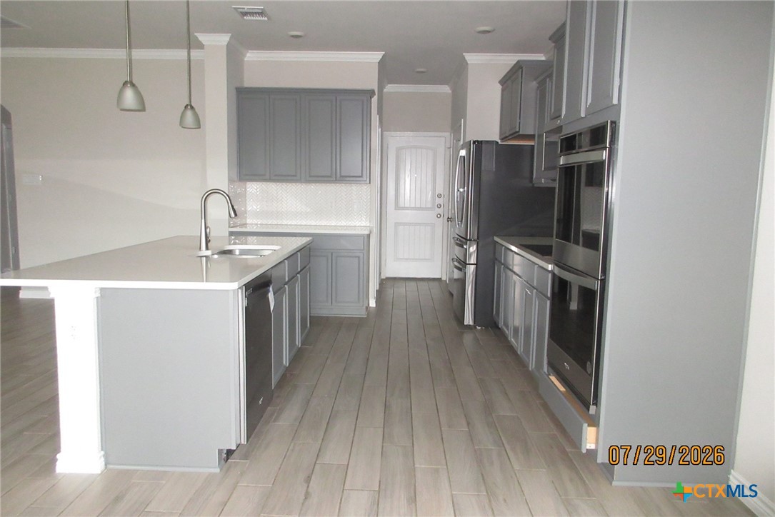 1306 Roma Street Property Photo 14
