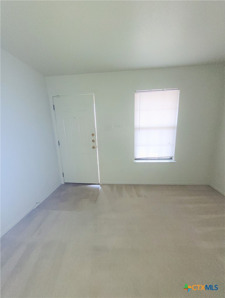 501 Bermuda D Property Photo 2