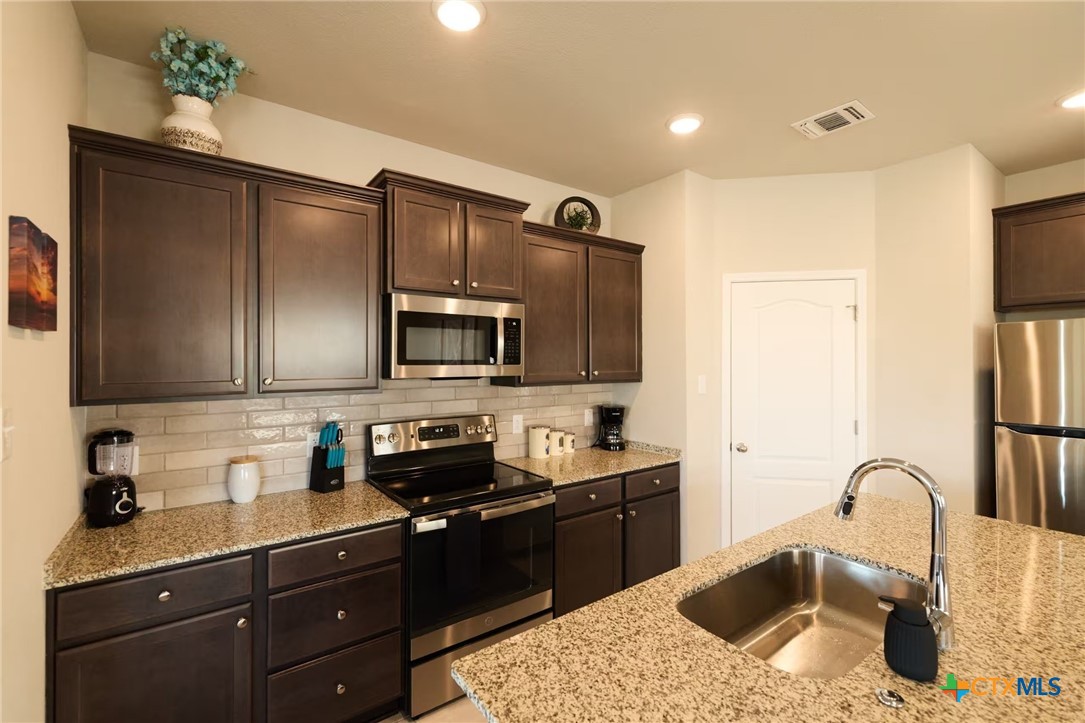 3707 Mccleland Creek Trail Property Photo 4