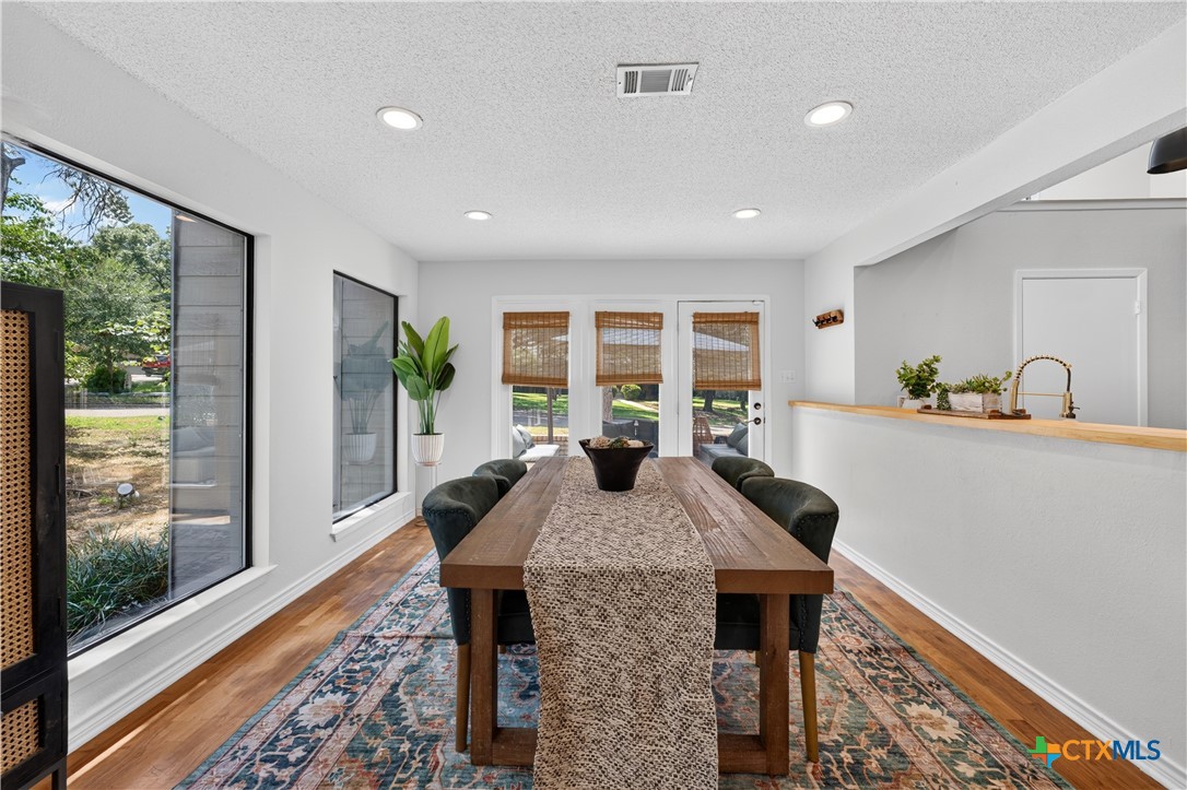 4000 Wendy Oaks Drive Property Photo 11